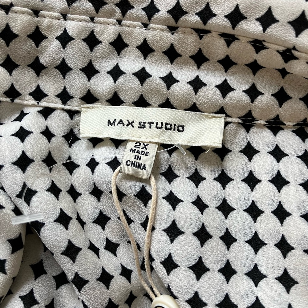 NWT Women’s Max Studio Black and White Check Blouse - Size 2X MSRP $98 - Picture 5 of 7